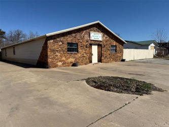 822 W Trudgeon St, Henryetta, OK 74437