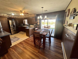 1205 N 8th St, Henryetta, OK 74437