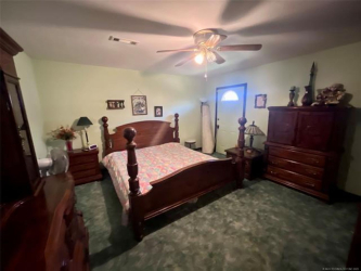 1205 N 8th St, Henryetta, OK 74437