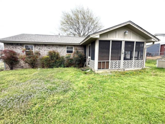 1508 Briarwood Ln, Henryetta, OK 74437