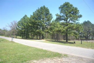 Wilson Rd, Henryetta, OK 74437