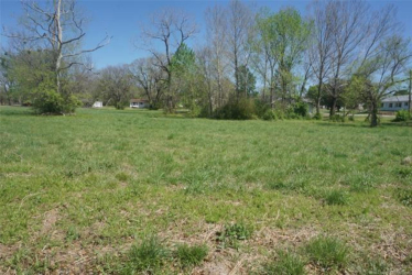 Wilson Rd, Henryetta, OK 74437