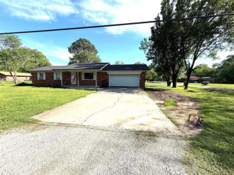 101 E Corporation St, Henryetta, OK 74437