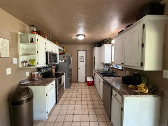 101 E Corporation St, Henryetta, OK 74437