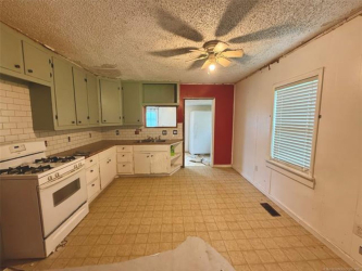 26945 S 206 Rd, Henryetta, OK 74437