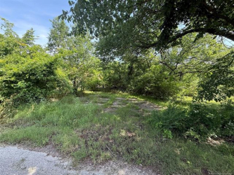 612 Nelson Ave, Henryetta, OK 74437