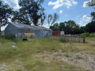 709 W Corporation St, Henryetta, OK 74437