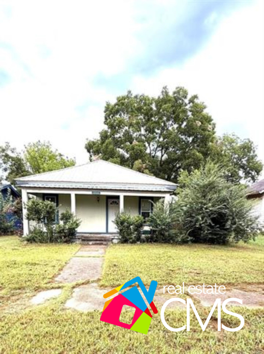 1006 W Division St, Henryetta, OK 74437