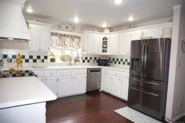 906 N 14th St, Henryetta, OK 74437