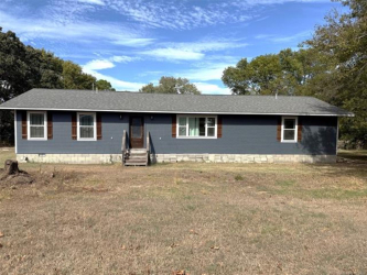 304 Hickory Dr, Henryetta, OK 74437