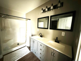 304 Hickory Dr, Henryetta, OK 74437