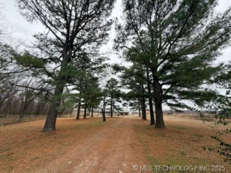 7480 Loblolly Rd, Henryetta, OK 74437