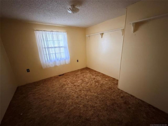 7480 Loblolly Rd, Henryetta, OK 74437