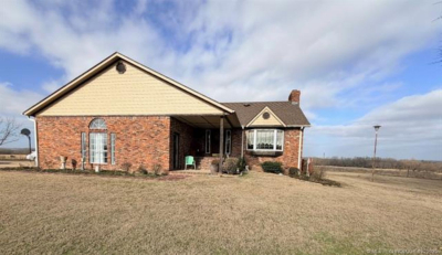24751 S 200 Rd, Henryetta, OK 74437