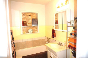 205 Washington St, Henryetta, OK 74437