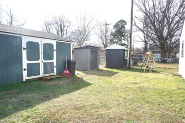 205 Washington St, Henryetta, OK 74437