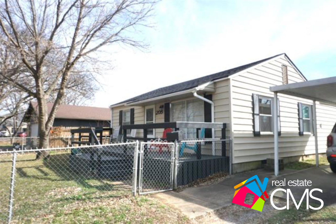 205 Washington St, Henryetta, OK 74437